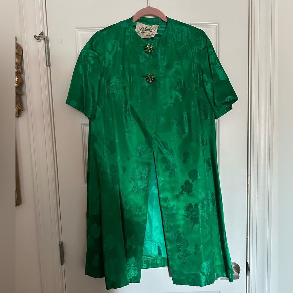 Vintage green floral coat with rhinestone buttons Grace’s Nashville size 7